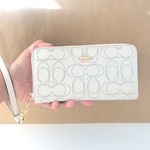 Coach Long Zip Around Wallet In Chalk White Signature Leather